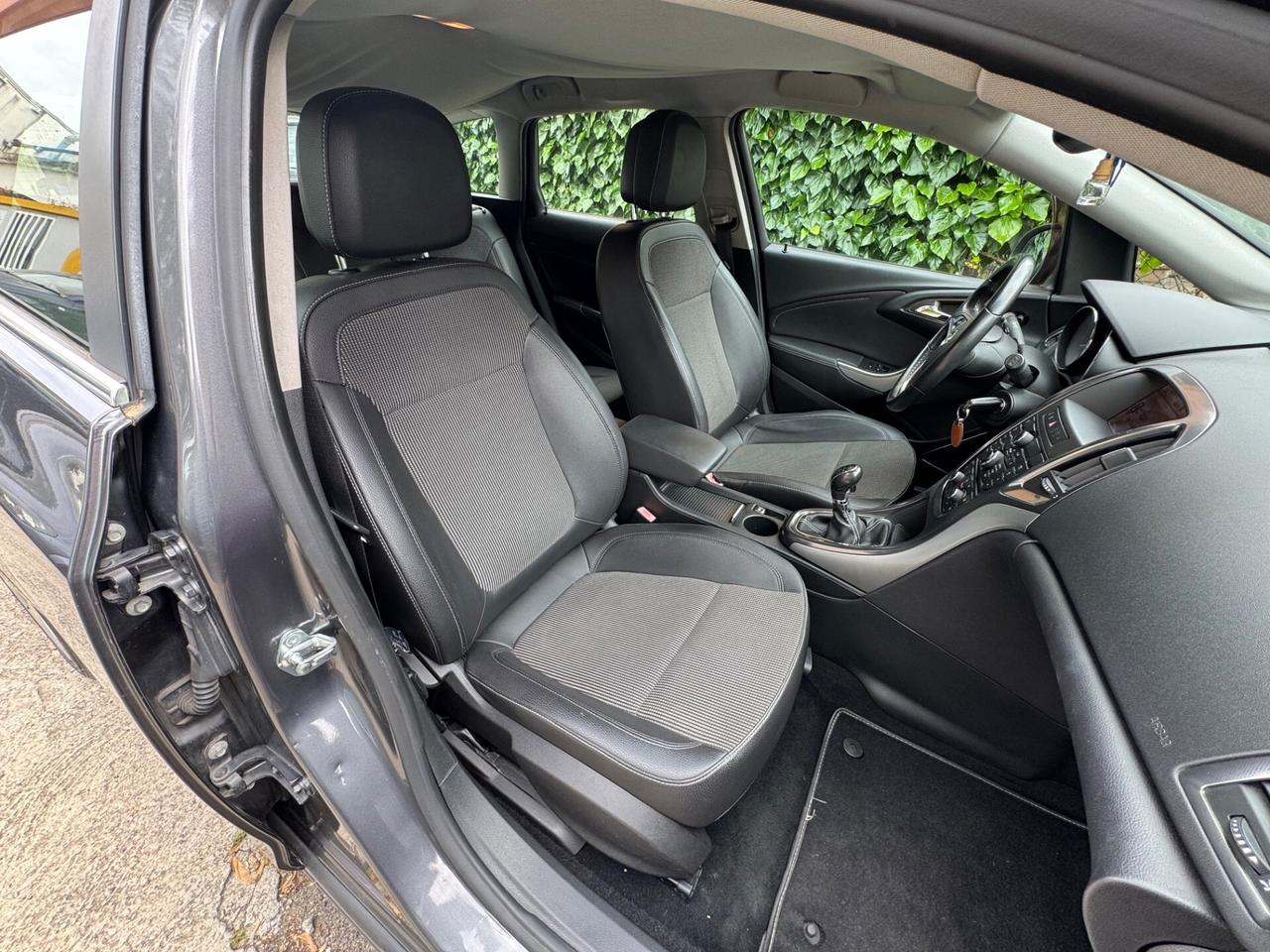 Opel Astra 1.4 Turbo 140CV Sports Tourer Cosmo