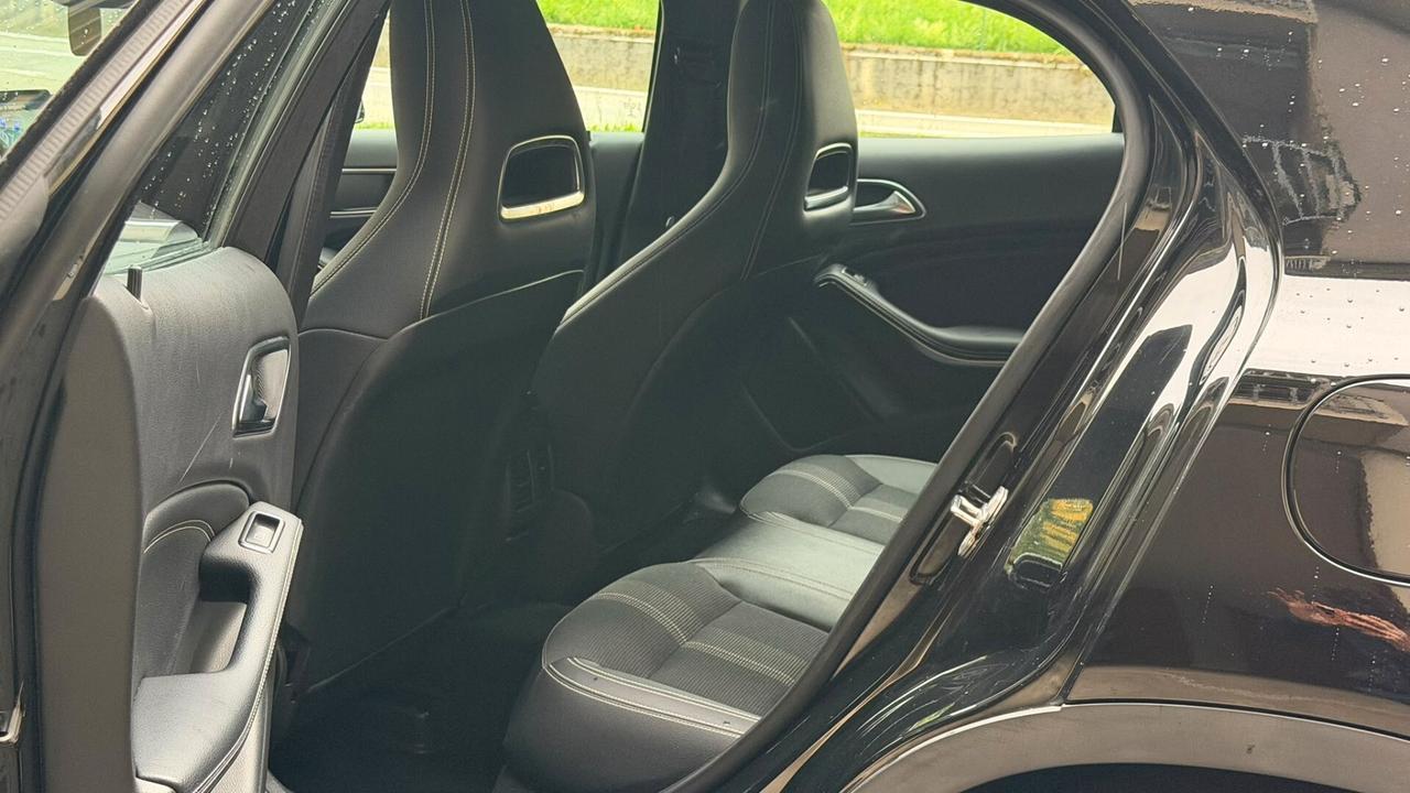 Mercedes-benz CLA 180 d Automatic Premium