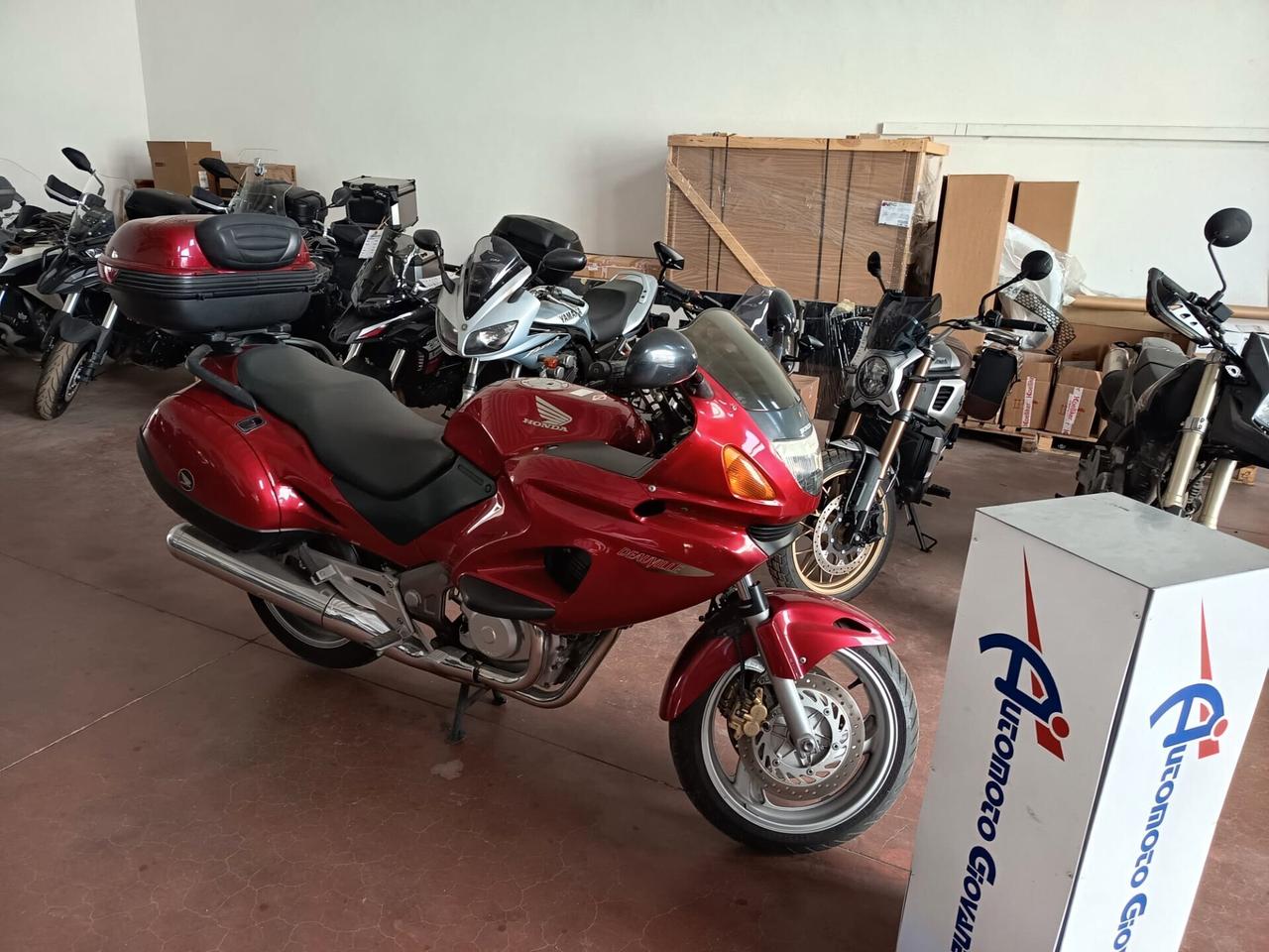 Honda Deauville 650