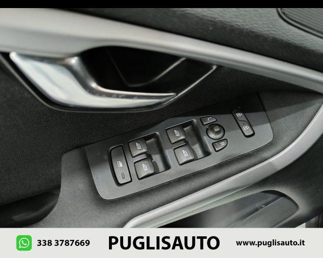 VOLVO V40 D2 Kinetic