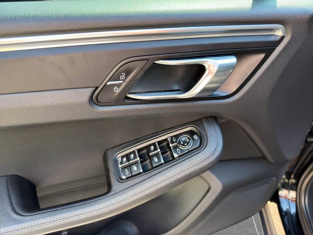 Porsche Macan 2.0 265cv pdk Tetto Cerchi da 21 Look nero