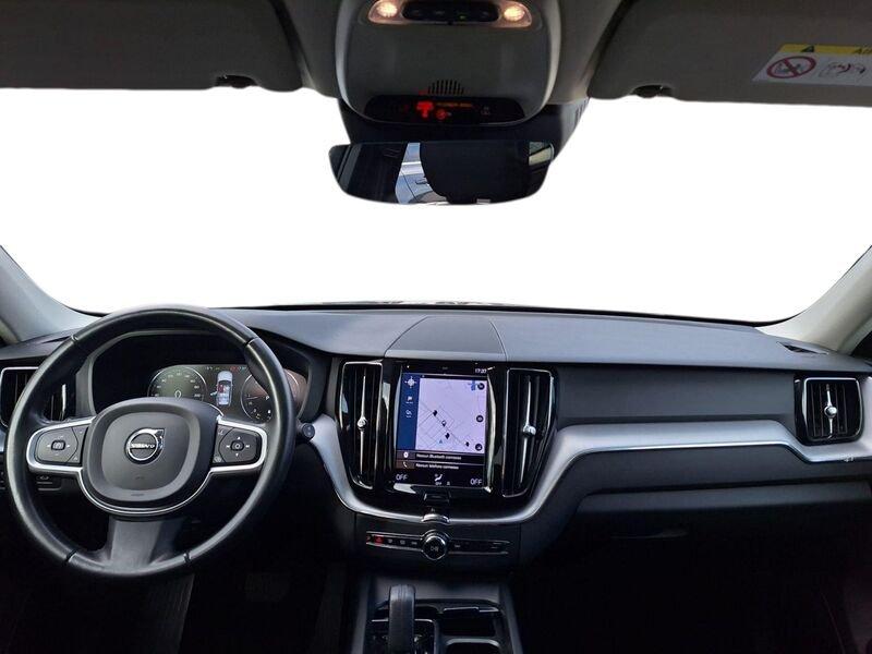 Volvo XC60 B4 197+14 CV AWD Automatica NAVI LED Momentum Pro