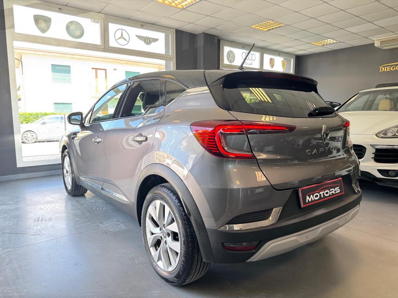 Renault Captur Full Hybrid E-Tech 145 CV Initiale Paris (105 kw