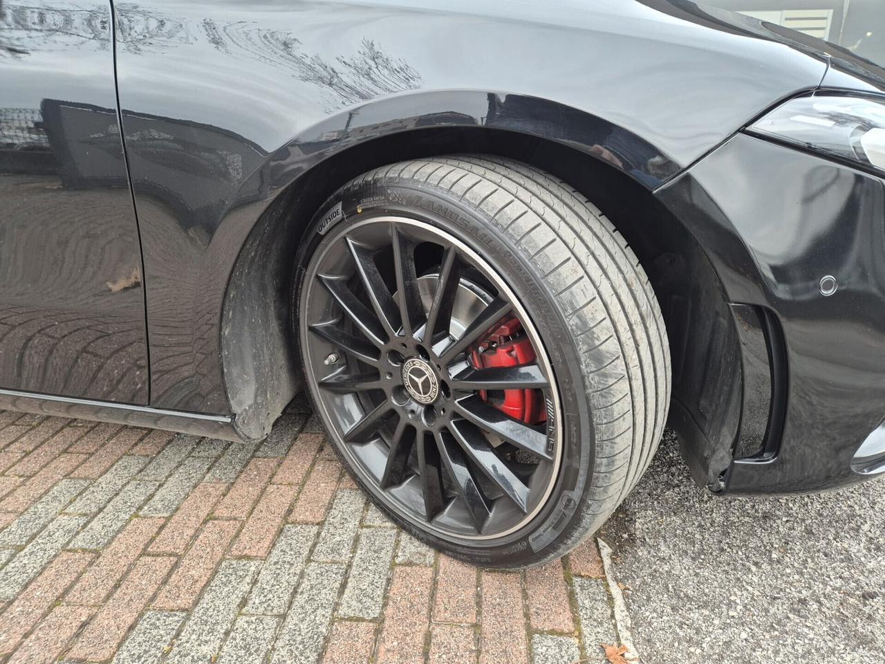 MB A 200 d Autom. PREMIUM AMG E6D