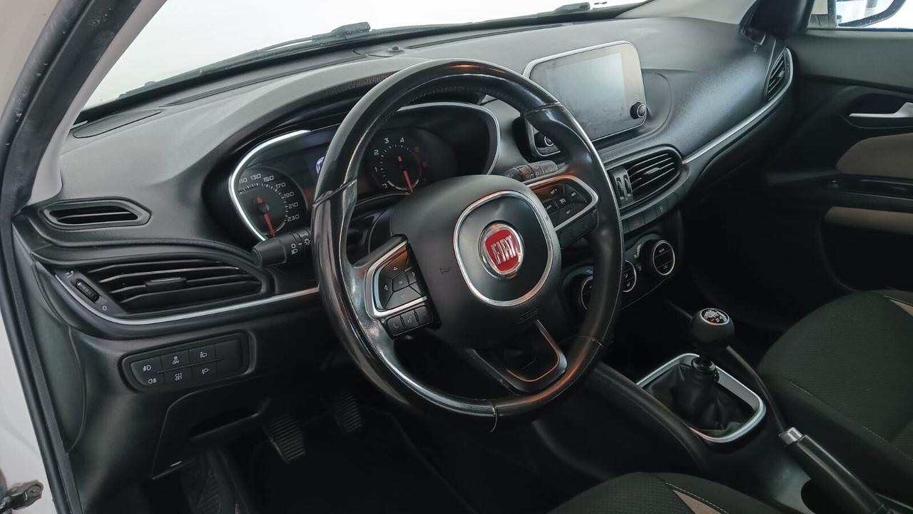 Fiat Tipo 1.6 Mjt S&S 5 porte Easy