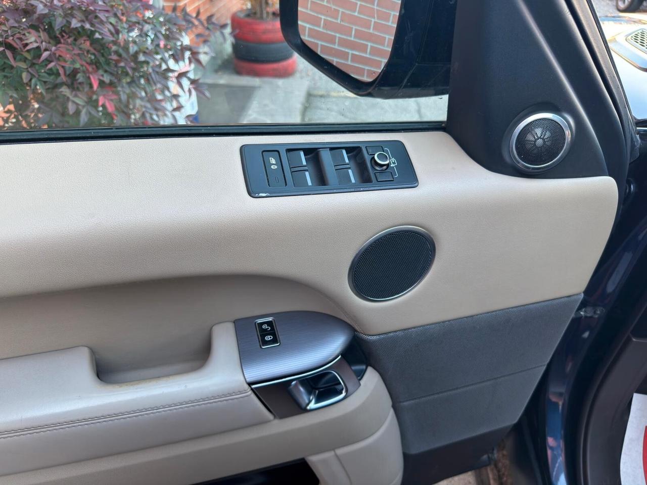 Land Rover Range Sport 3.0 TDV6 HSE Dynamic