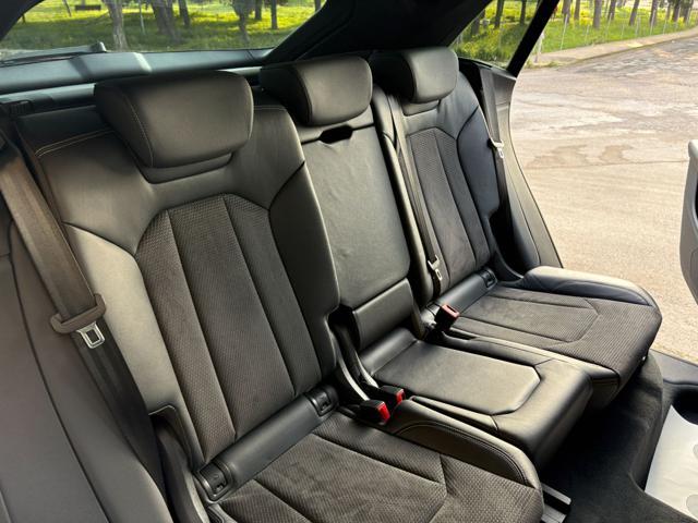 AUDI Q8 45 TDI quattro tiptronic S line plus