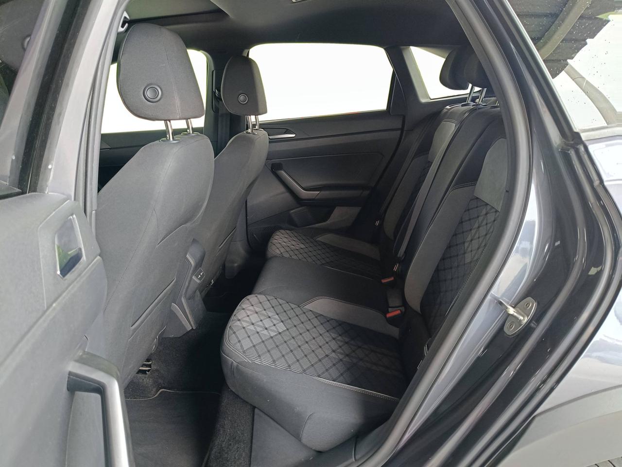 VOLKSWAGEN Taigo - Taigo 1.0 tsi R-Line 110cv dsg