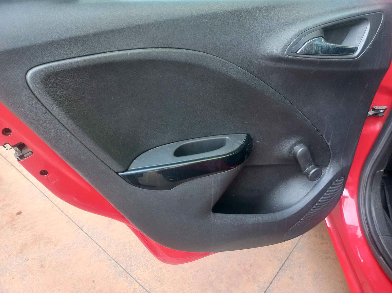 Opel Corsa 1.2 Coupé b-Color