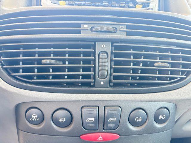 FIAT Punto 1.2i cat 3 porte EL POCHI CHILOMETRI OK NEOPATENTA