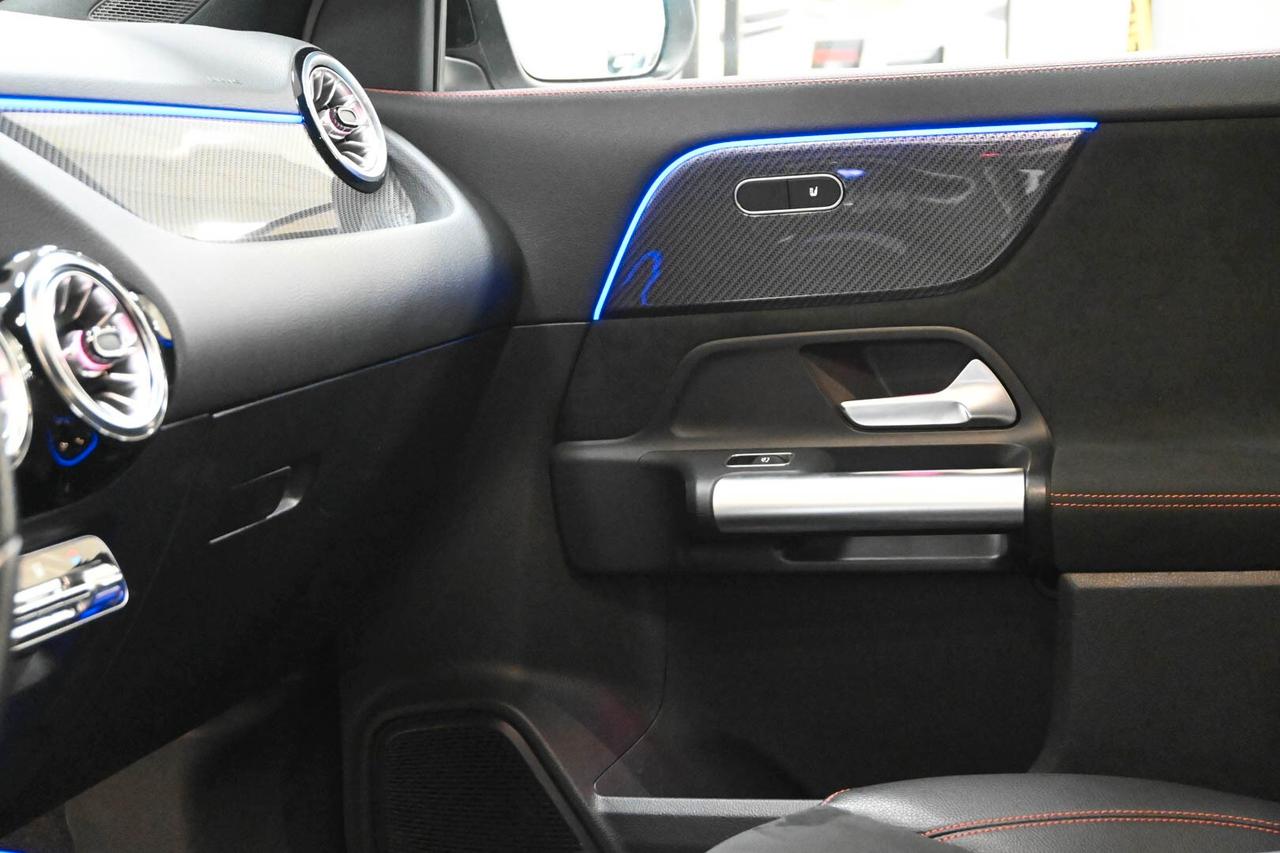 MERCEDES GLA (H247) GLA 250 e hybrid E...