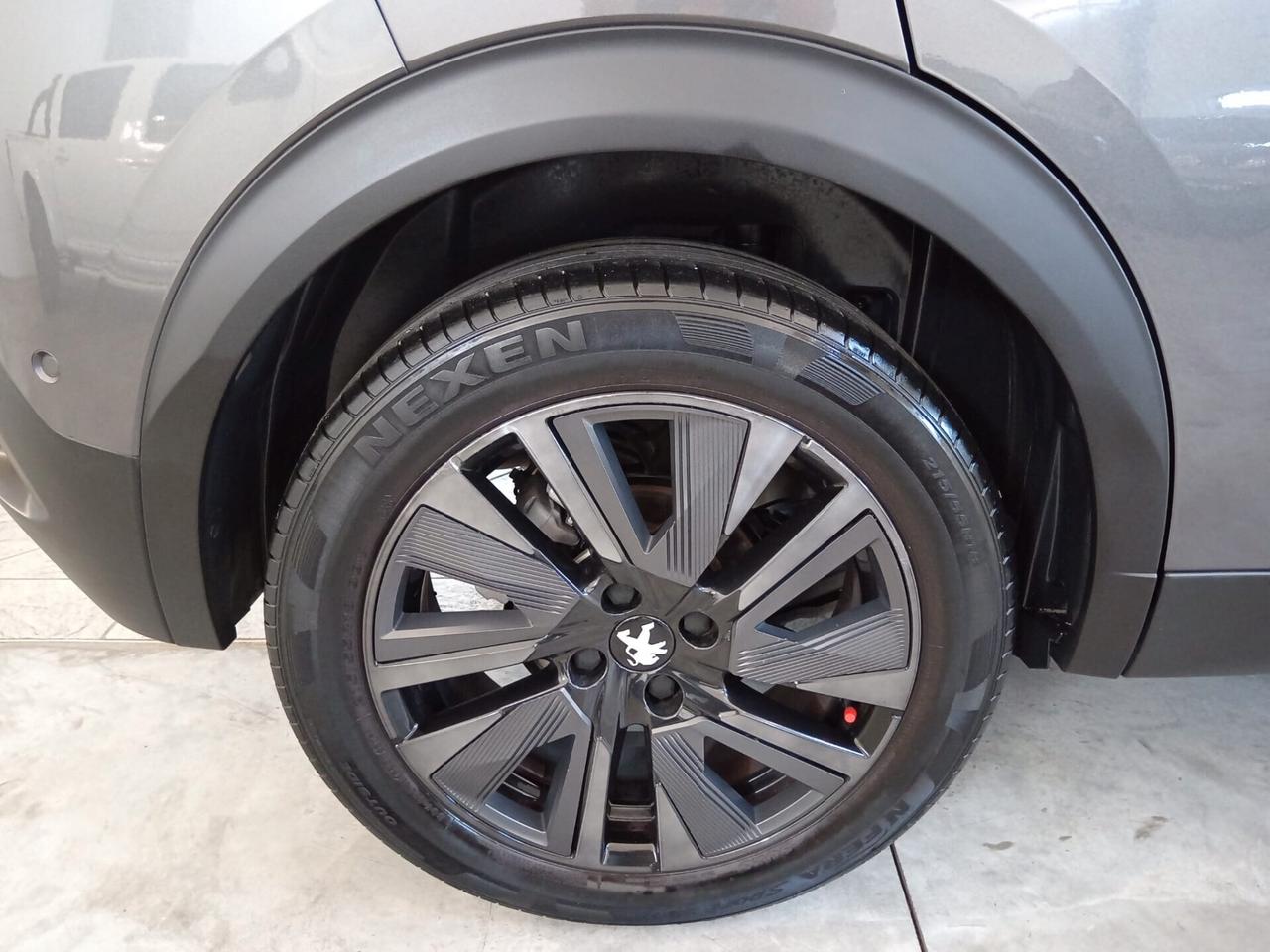 Peugeot 2008 PureTech 155 S&S EAT8 GT