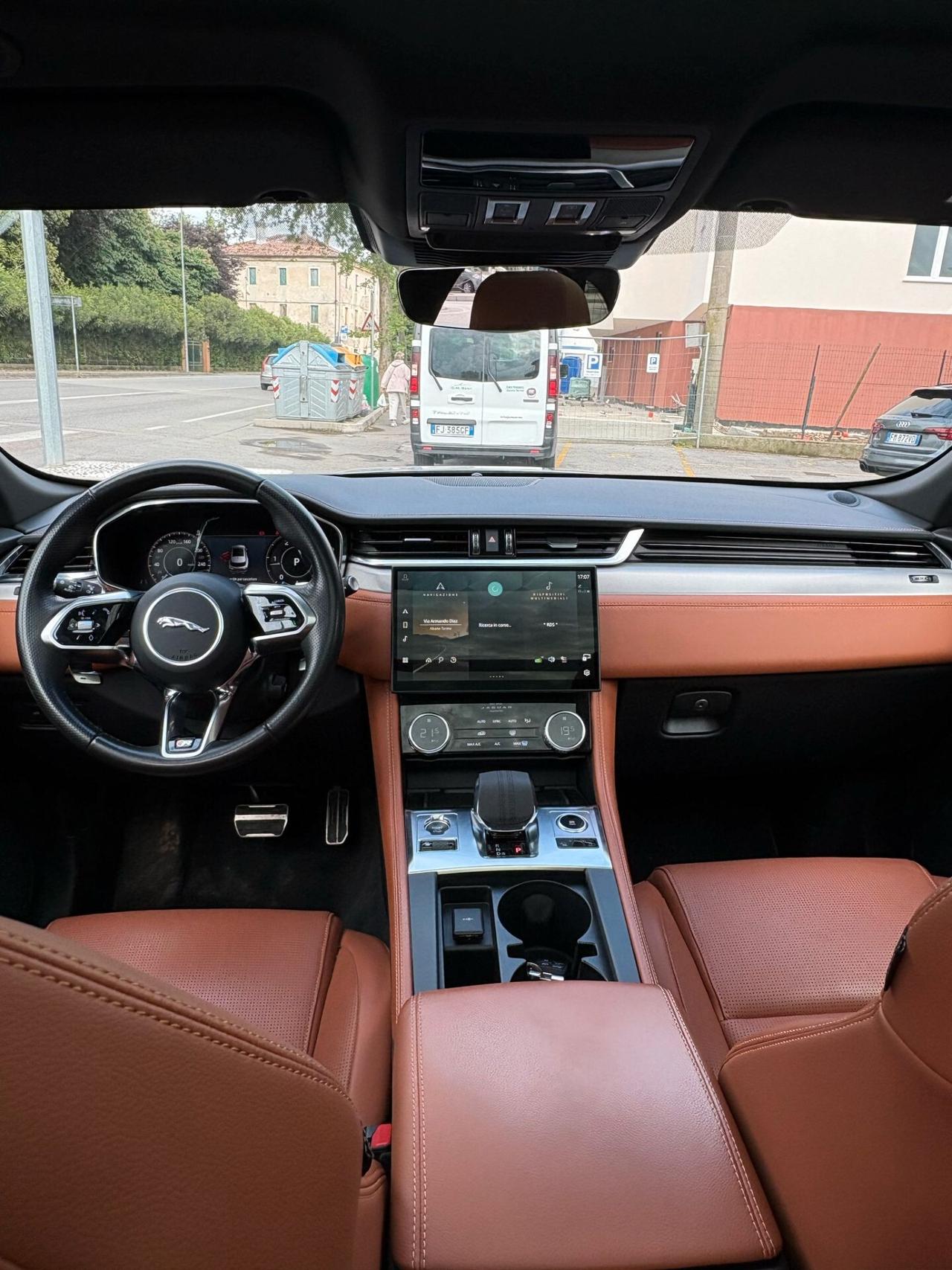 Jaguar F-Pace 2.0 D 204 CV AWD aut. R-Dynamic S