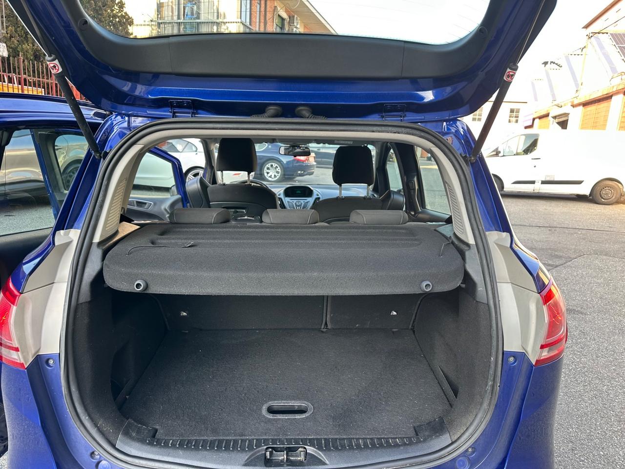 Ford B-Max 1.4 90 CV GPL Business Titanium