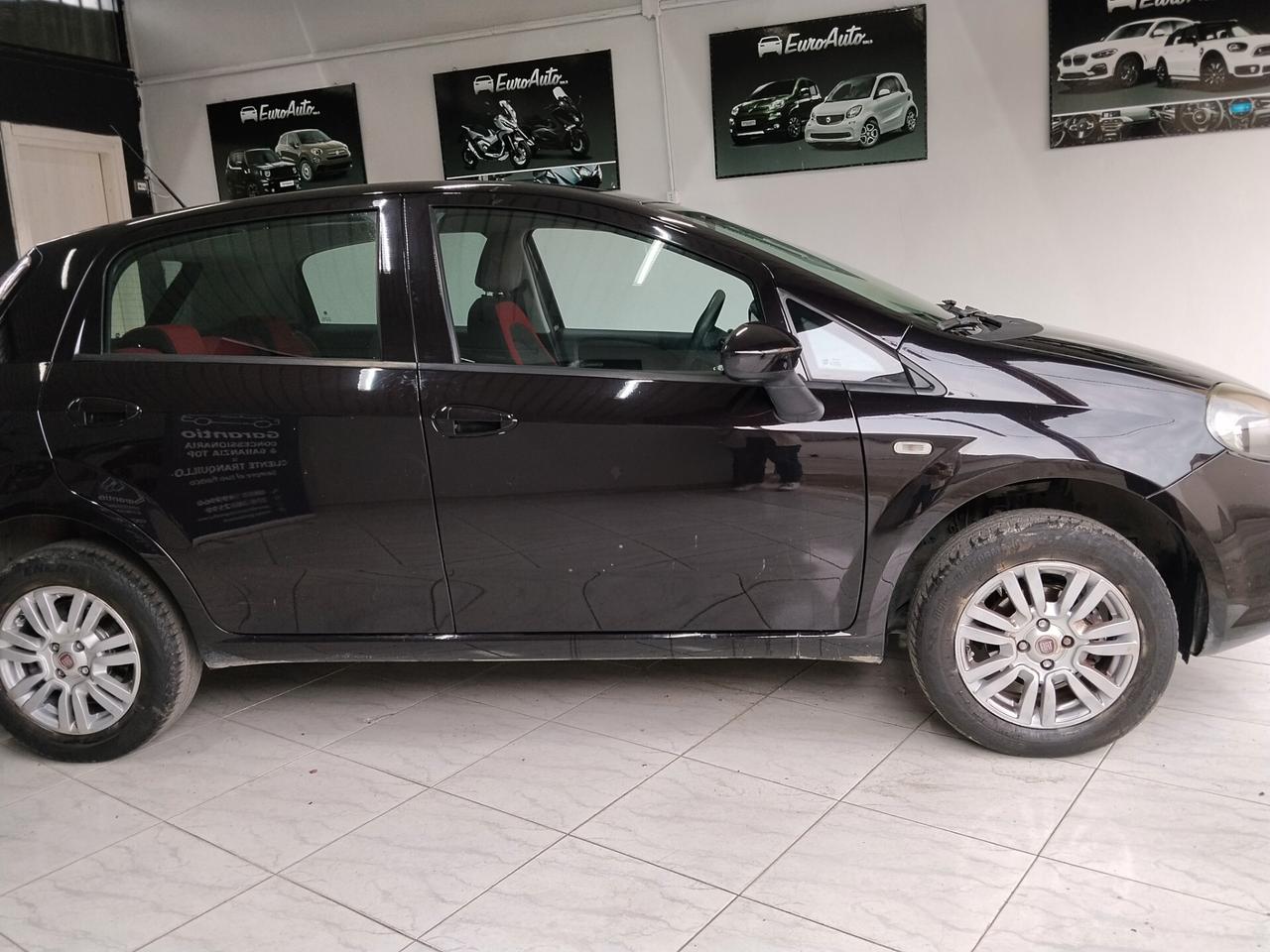 Fiat Punto 1.4 bnz/Metano 2013 CON GARANZIA