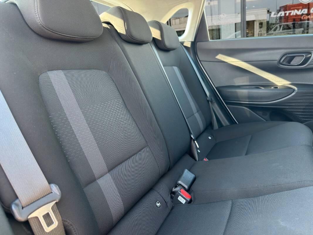 Hyundai i20 1.2 mpi Connectline 84cv CON TELECAMERA E CARPLAY