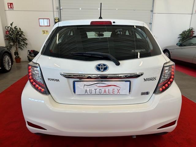 TOYOTA - Yaris 5p 1.5h Lounge NEOPATENTATI