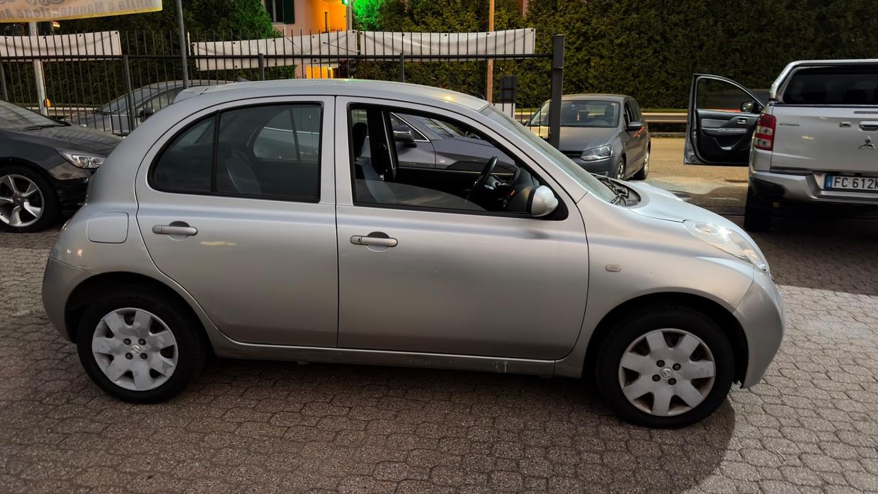 Nissan Micra 1.2 16V 5 porte Visia