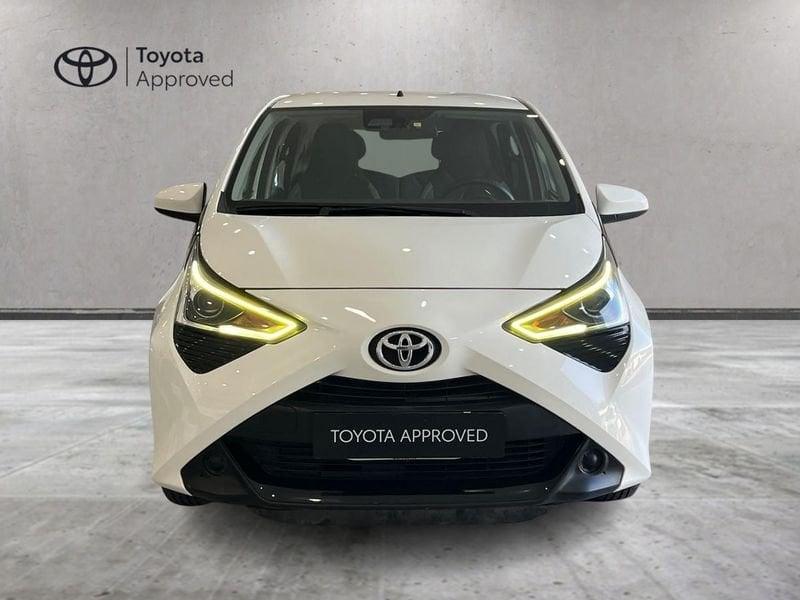 Toyota Aygo Aygo 5p 1.0 x-play m-mt 72cv