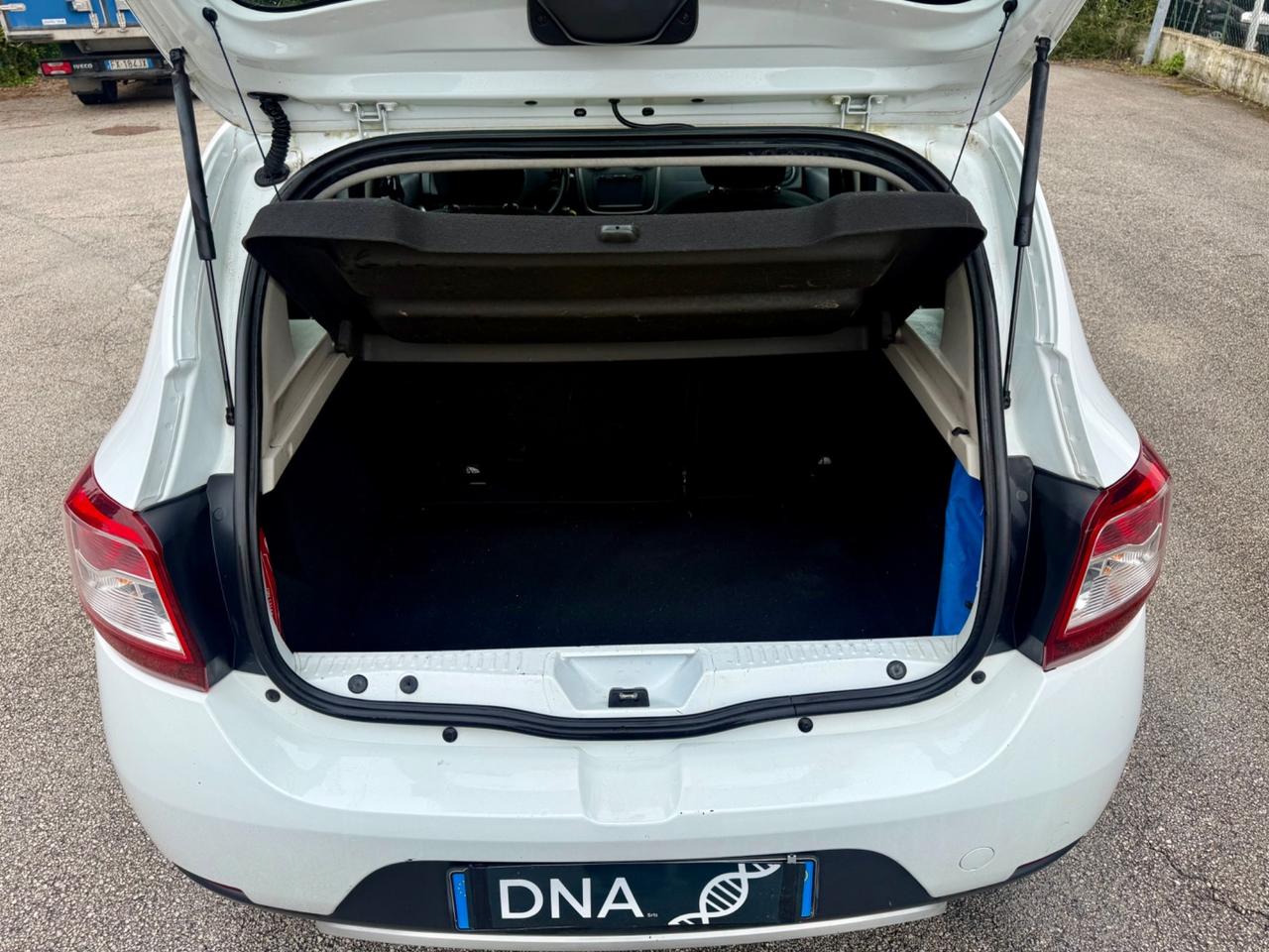 Dacia sandero stepway benzina NEOPATENTATI unipropr