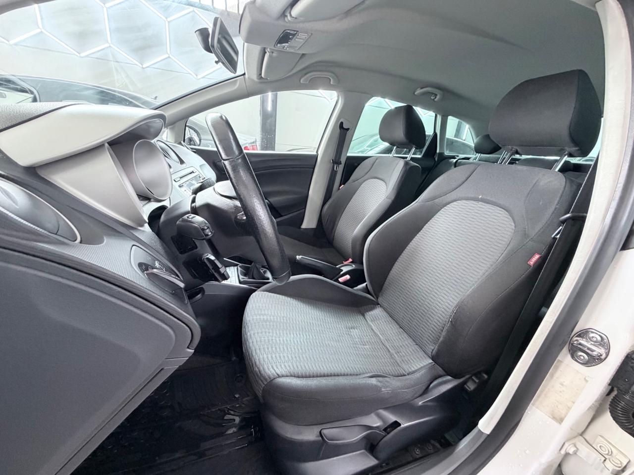 Seat Ibiza ST 1.6TDI 105CV NEOPATENTATI 2011