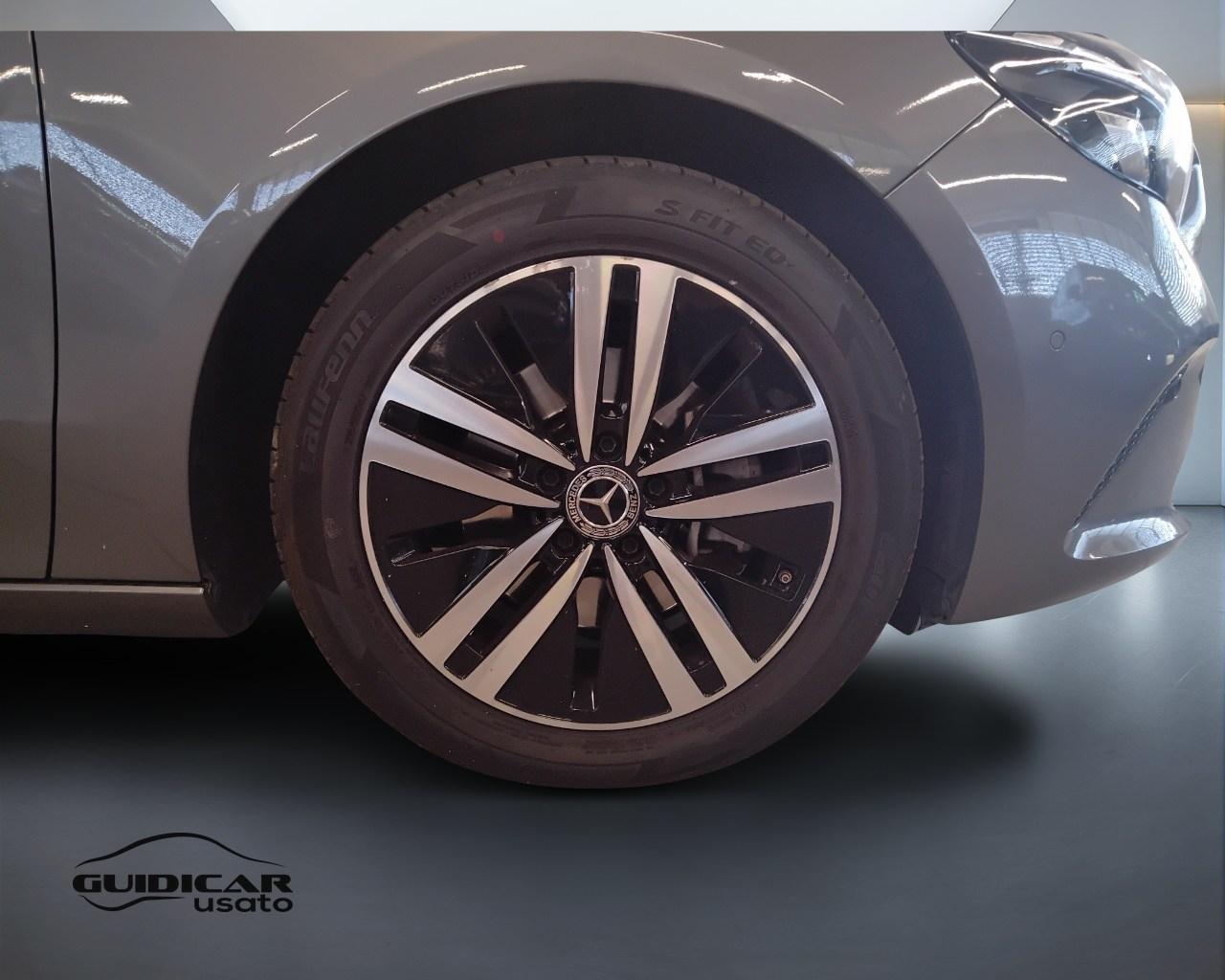 Mercedes-Benz Classe B - W247 2018 - B 200 d Sport Plus auto