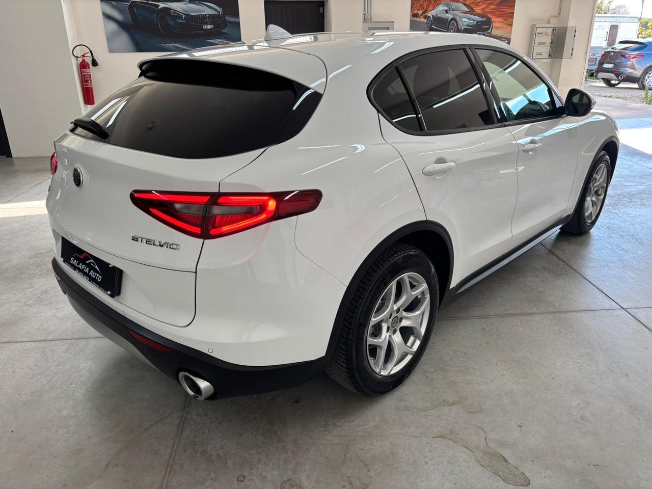 Alfa Romeo Stelvio 2.2 Turbodiesel 190 CV AT8 Q4 Executive