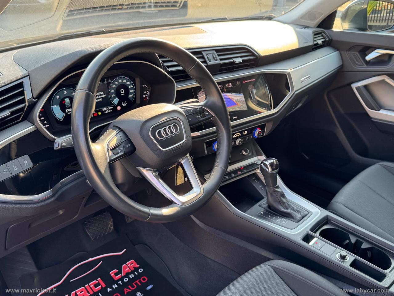 AUDI Q3 35 TDI S tronic Business Advanced
