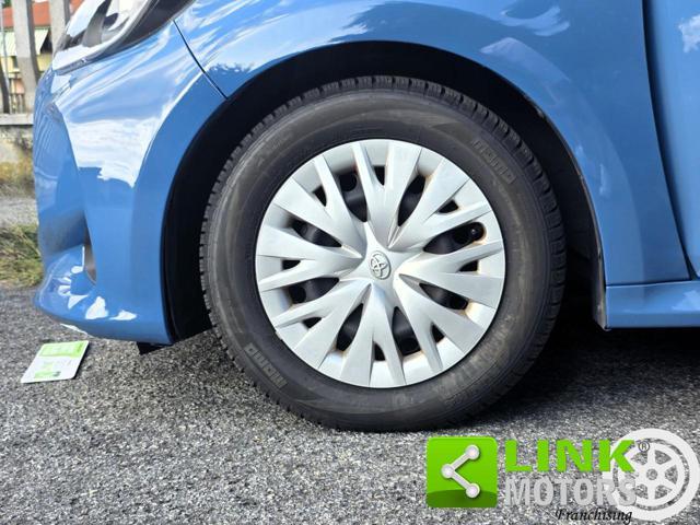 TOYOTA Yaris 1.0 5 porte Active