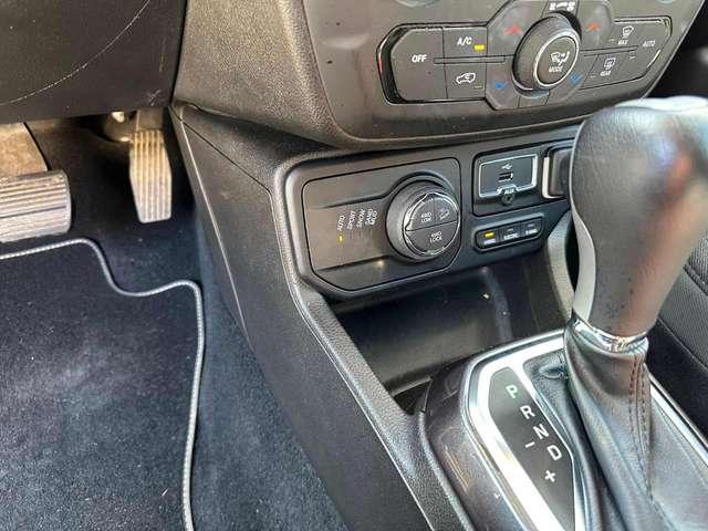 Jeep Renegade 1.3 T4 190CV PHEV 4xe AT6 Business Plus