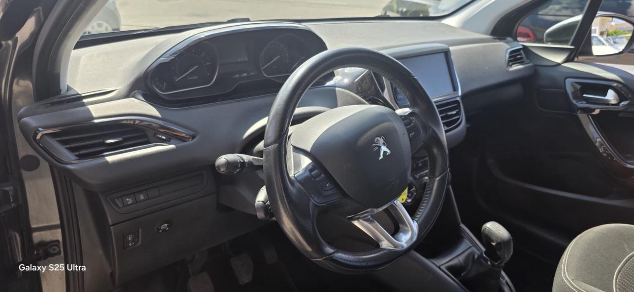 Peugeot 208 1.2 GPL Neopatentati