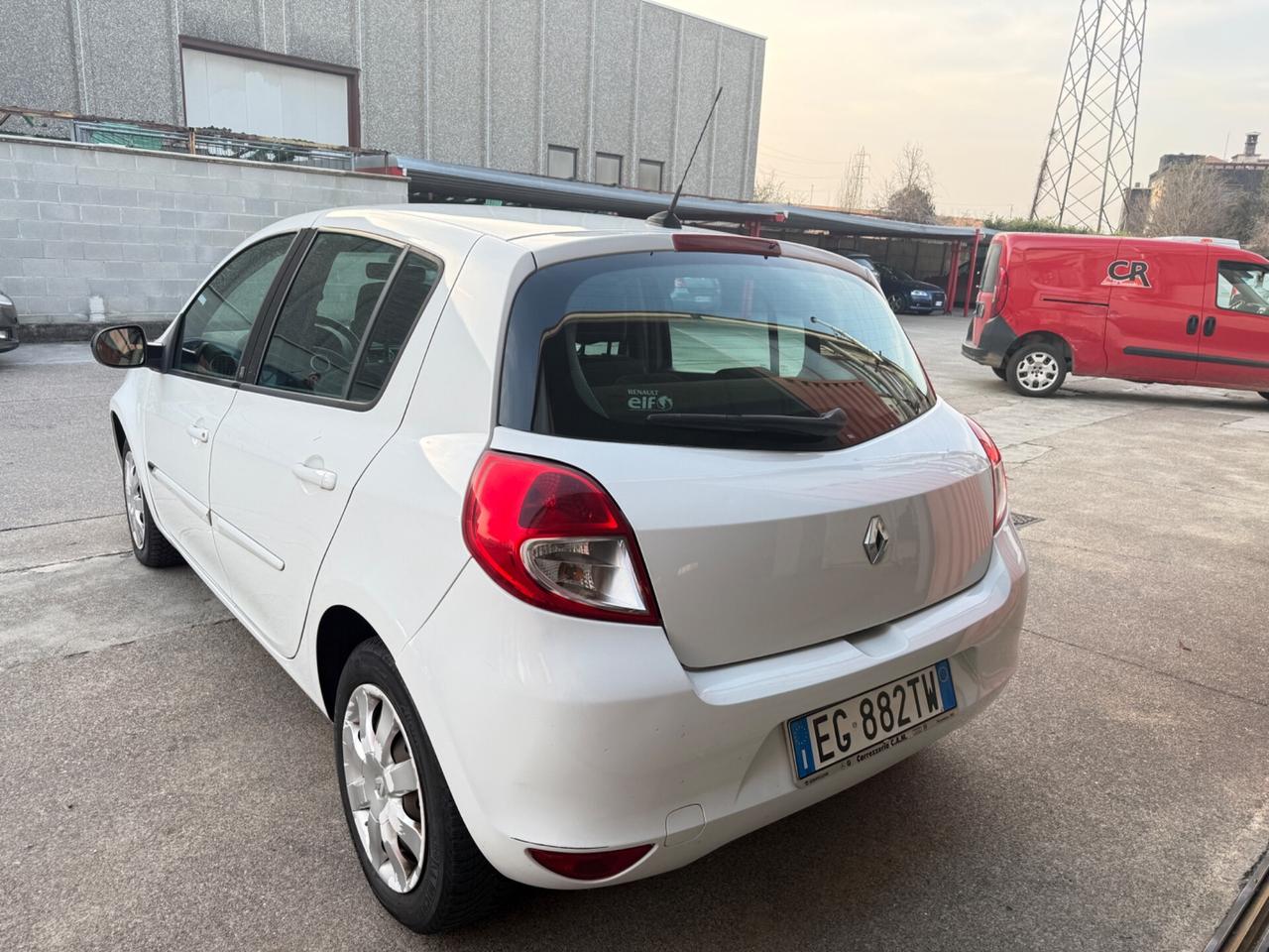 Renault Clio 1.2 16V 5 porte Confort