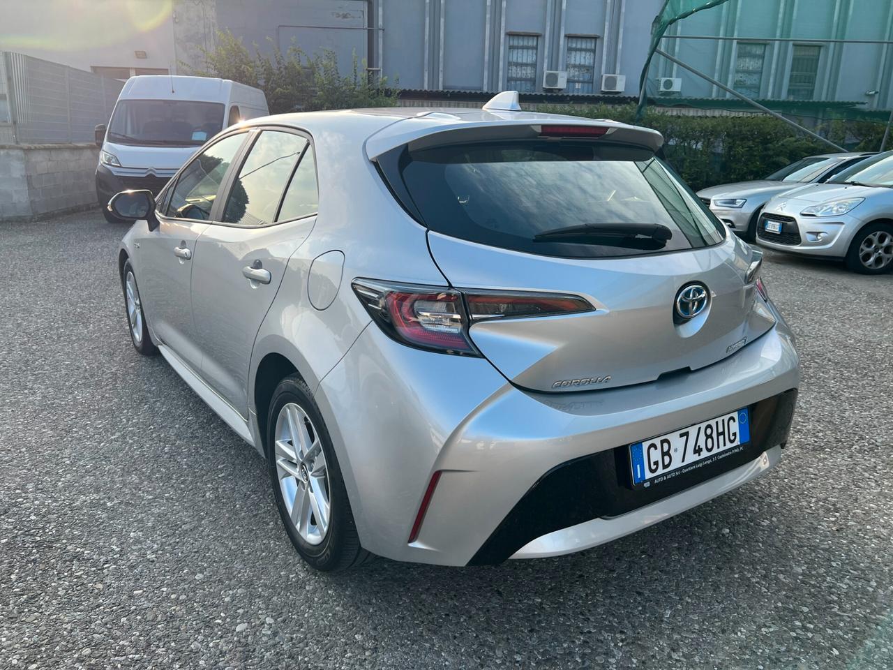 Toyota Corolla 1.8 Hybrid Business