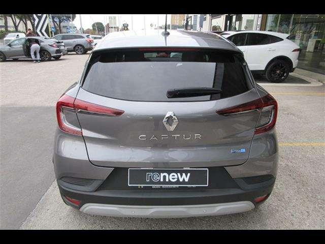 Renault Captur 1.6 E-TECH Hybrid Zen Auto