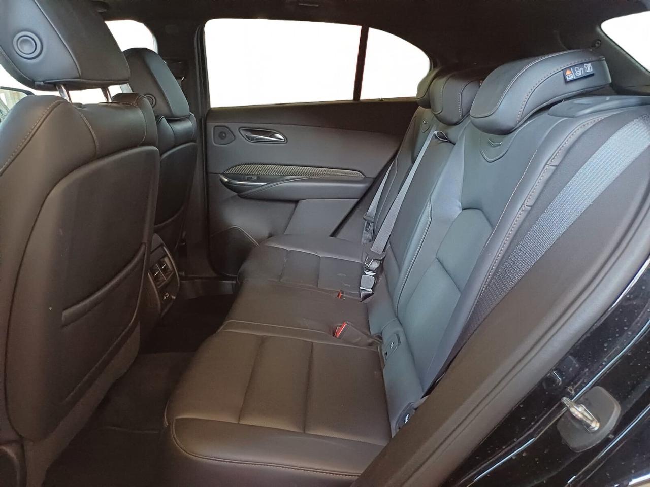 Cadillac XT4 350 TD AWD Sport | da €270,50 al mese