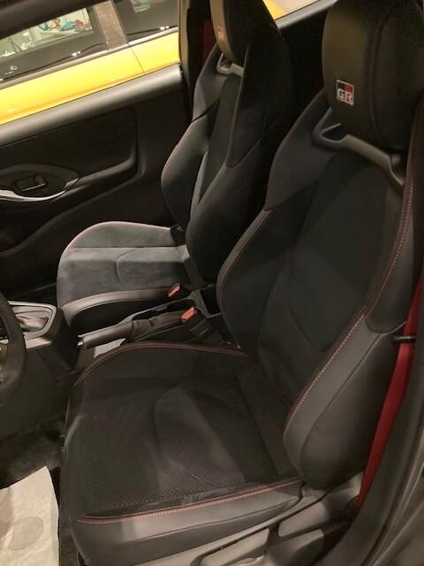Toyota Yaris Nuova GR Circuit DAT da 280 CV Italiana cambio automatico 8 marce