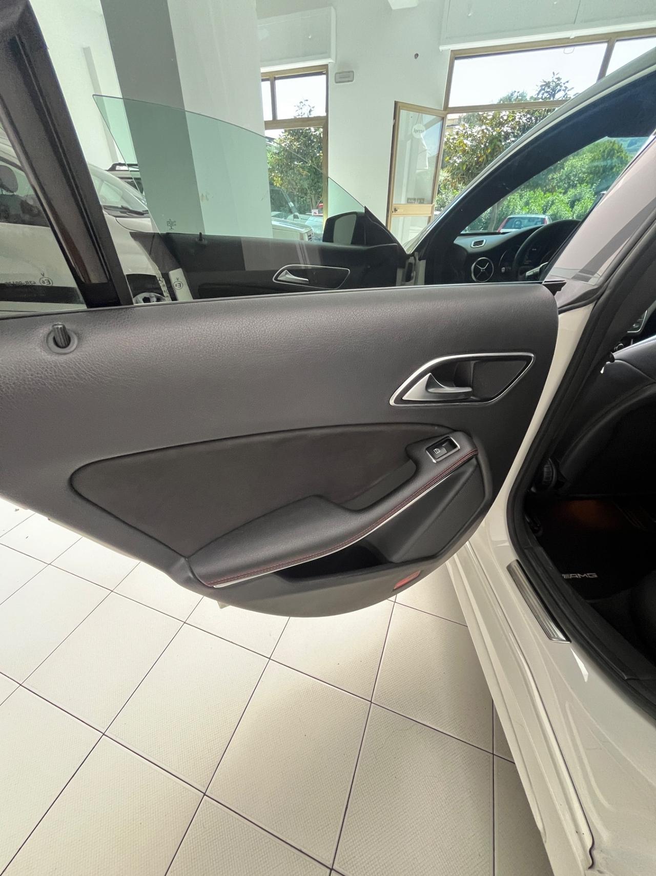 Mercedes-benz CLA 220 CDI 4Matic Automatic Premium