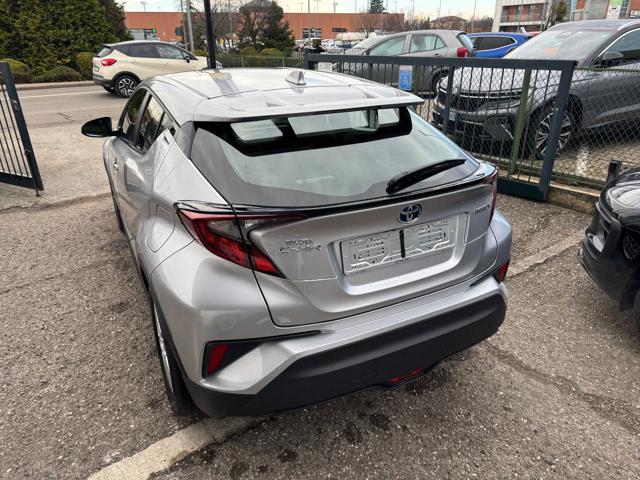 TOYOTA C-HR 1.8 Hybrid E-CVT Business