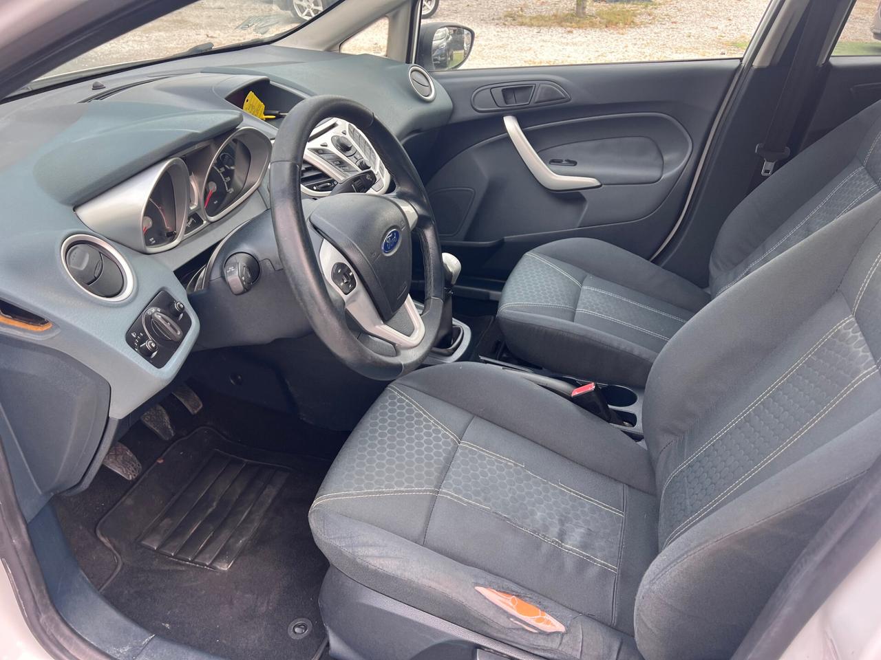 Ford Fiesta 1.4 TDCi 5p. Titanium