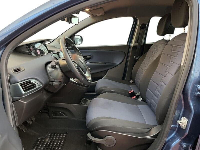 Lancia Ypsilon III 2021 1.0 firefly hybrid Gold Plus s&s 70cv 5p.ti