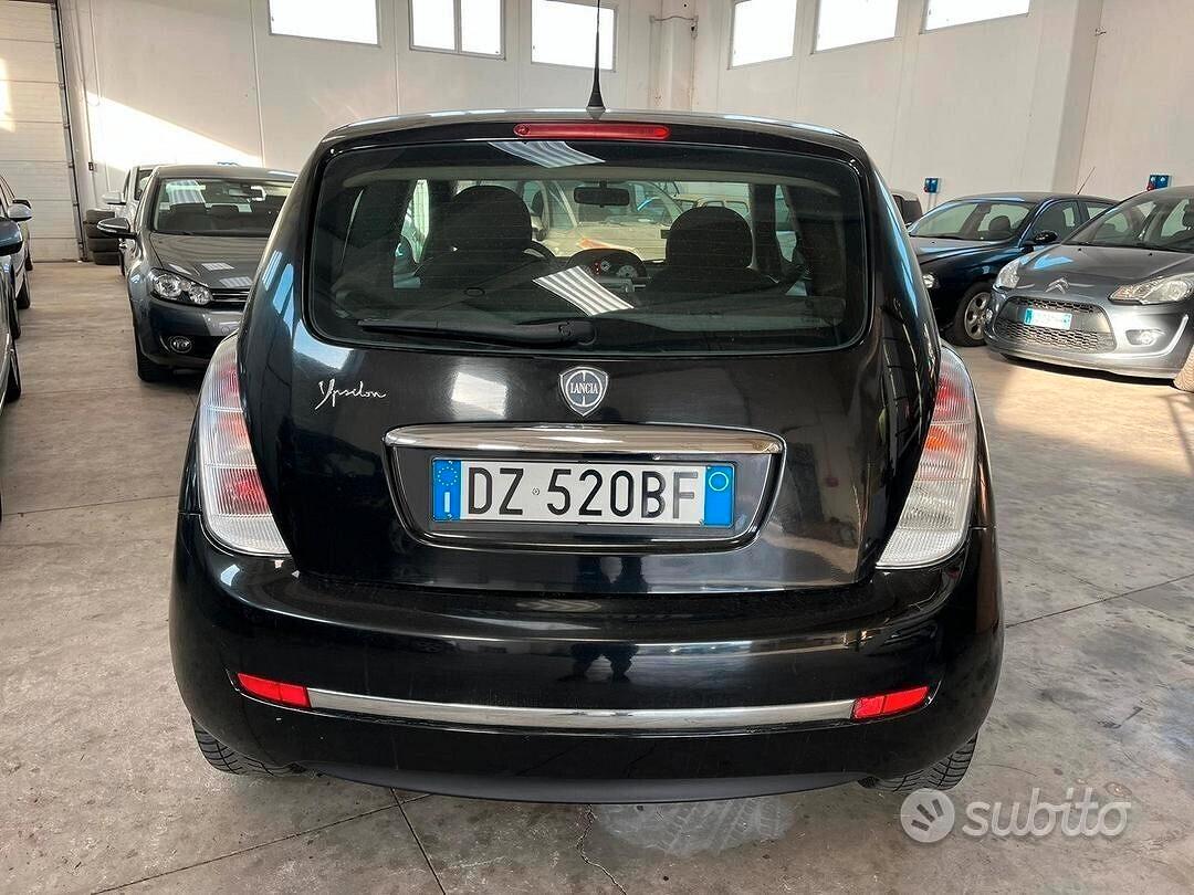 Lancia Ypsilon 1.4 Argento Ecochic GPL