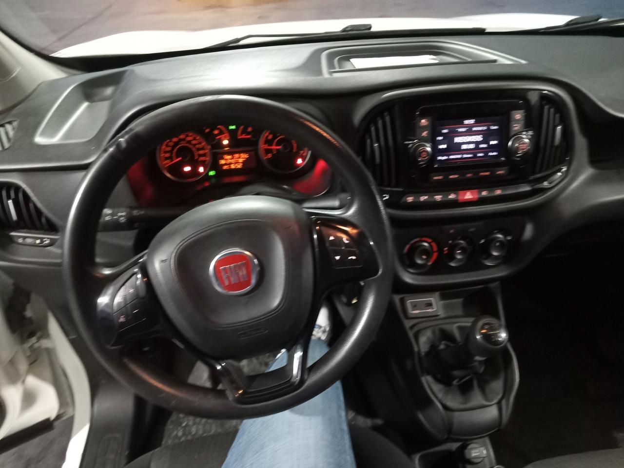 Doblò 1.6 MJT 105CV Lamierato SX 3 Posti CON ATTREZZATURA