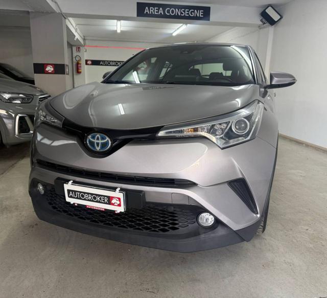 TOYOTA C-HR 1.8 Hybrid E-CVT Business