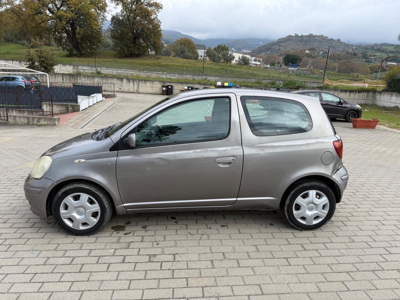 Toyota Yaris sol 1.0