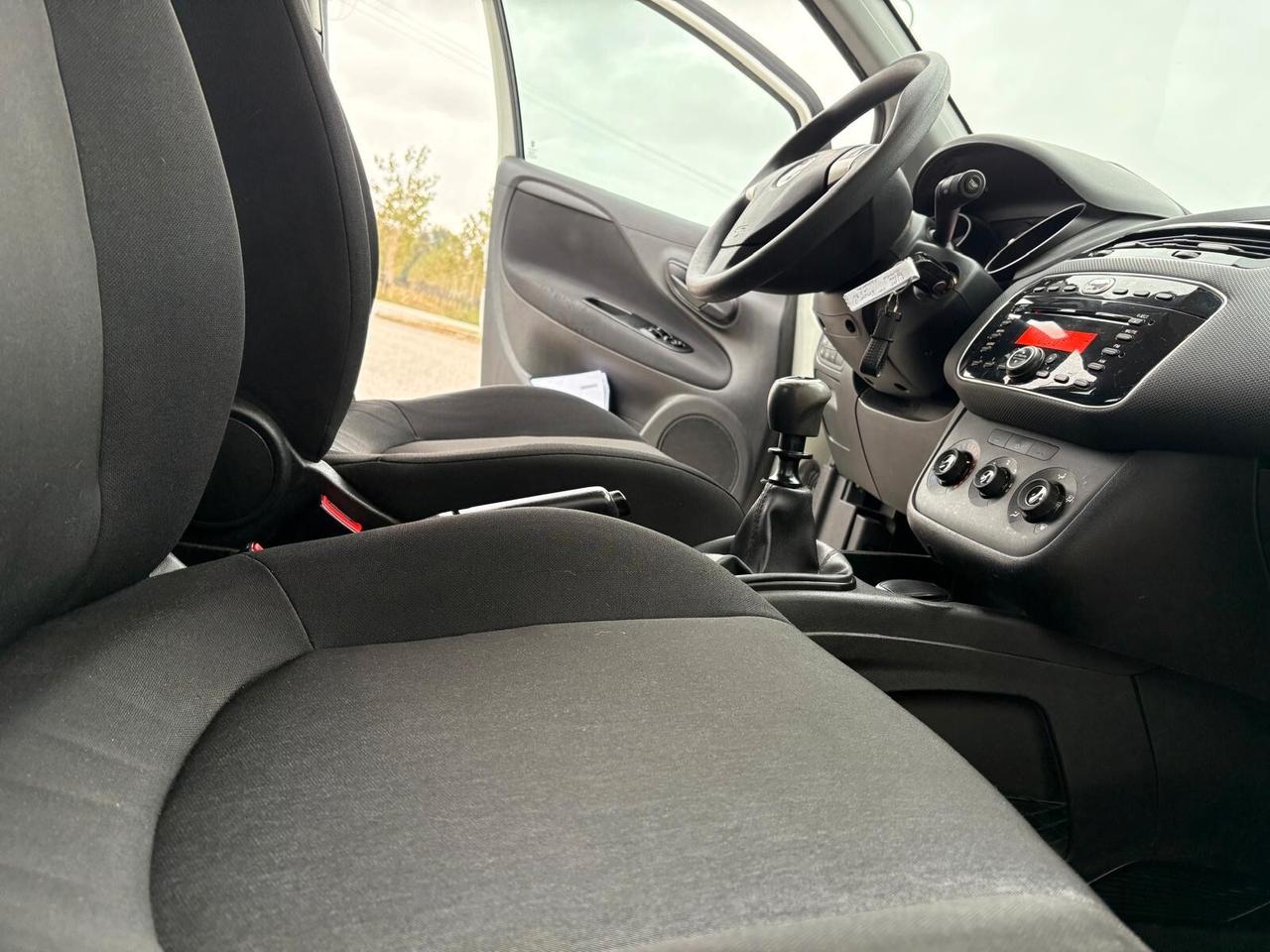 Fiat Punto STREET 1.2 8V 5 porte UNICO PR.