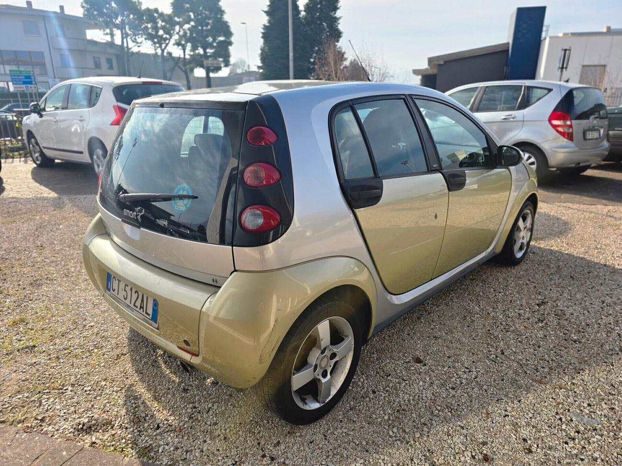 Smart ForFour 1.1 OK PER NEOPATENTATO 2005