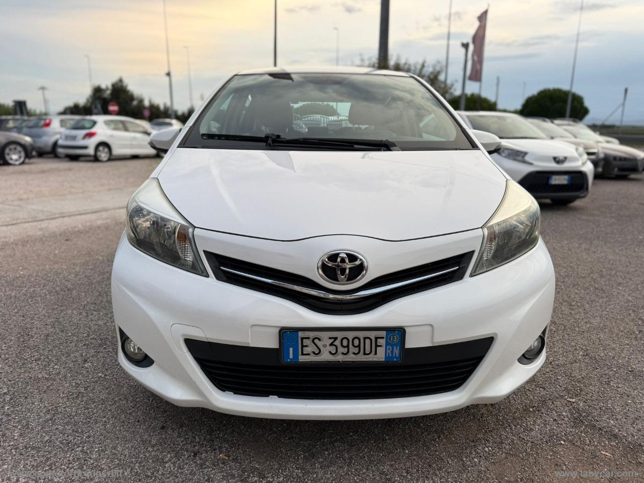 TOYOTA Yaris 1.0 5p. Lounge