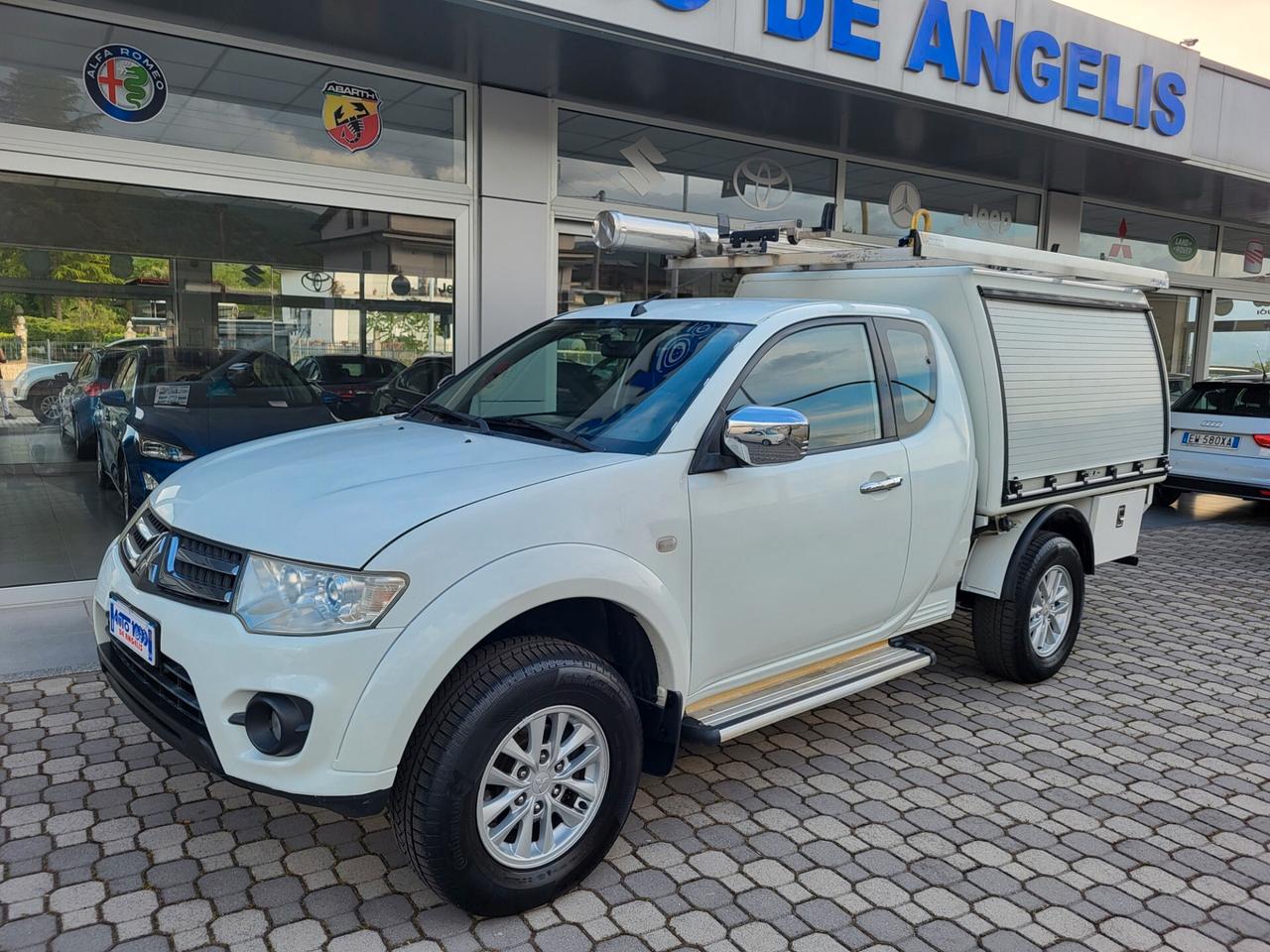 Mitsubishi L200 2.5 DI-D 178 CV 4X4 RIDOTTE BLOCCAGGIO - 4 POSTI