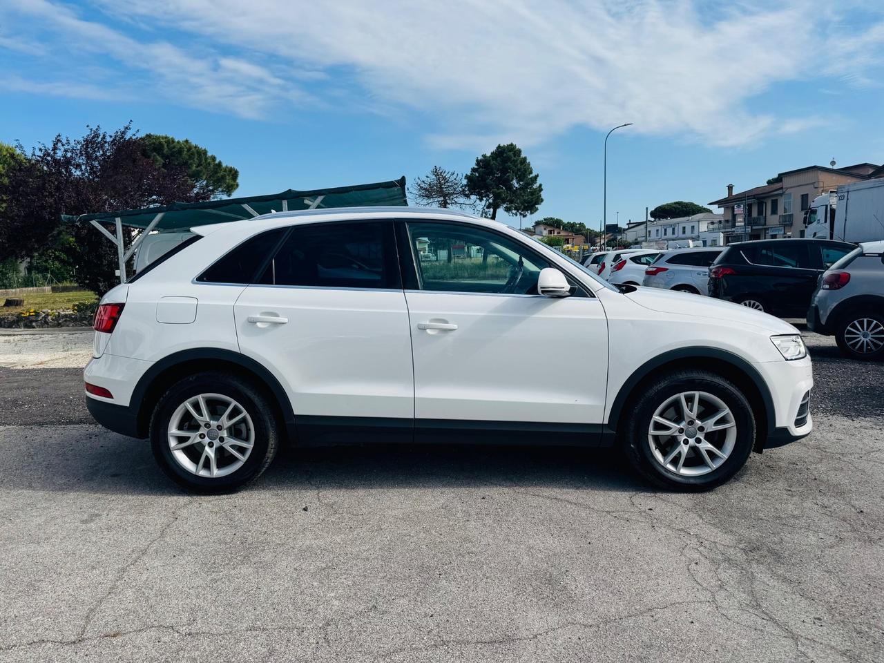 Audi Q3 2.0 TDI 120 CV