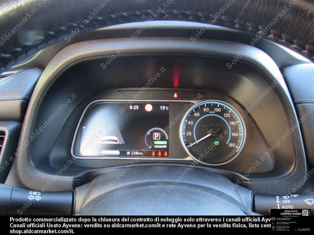 NISSAN Leaf Tekna 40 kWh-Elettrica-20.000 Km